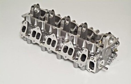 Головка блоку циліндрів MAZDA 2.5 TD WL AMC 908744