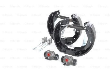 К-кт гальм.барабана (колодки, циліндр, пружини) BOSCH 0204114630
