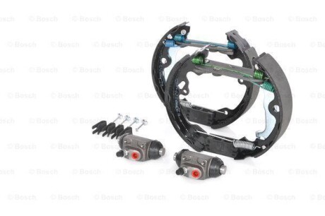 К-кт гальм.барабана (колодки, циліндр, пружини) BOSCH 0204114644
