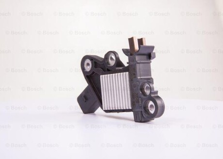 Регулятор напруги BOSCH 0272220734