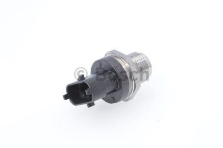 Елемент системи Common Rail BOSCH 0281006244