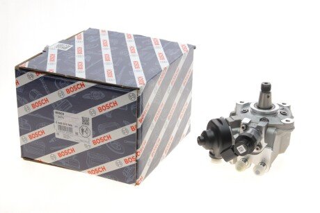 Паливний насос common rail BOSCH 0445010566