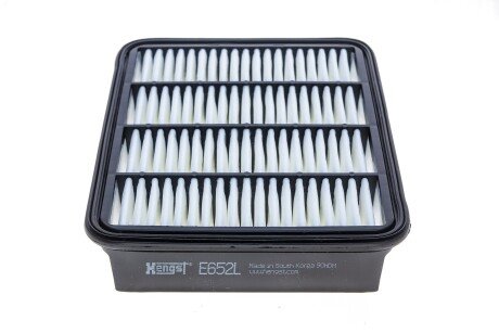 Фільтр повітряний Ford Ranger 2.5D/TD 99-06/ Mitsubishi Galant VIII/Space Runner 2.0-2.5 96-04 HENGST FILTER E652L