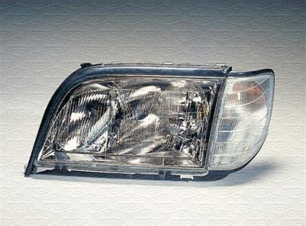 Скло фари MAGNETI MARELLI 711305621633