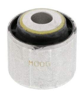 Сайлентблок заднього важеля MOOG MESB8821