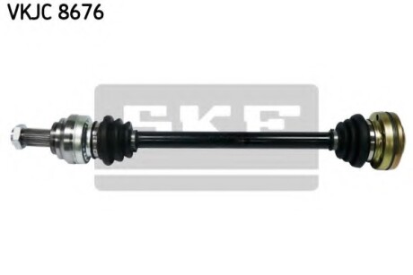 Приводна напіввісь SKF VKJC8676