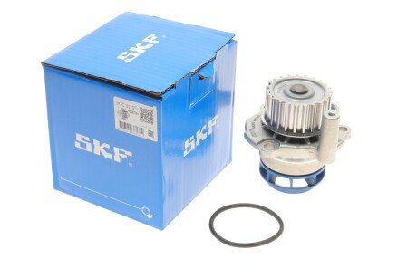 Помпа водяна SKF VKPC 81205