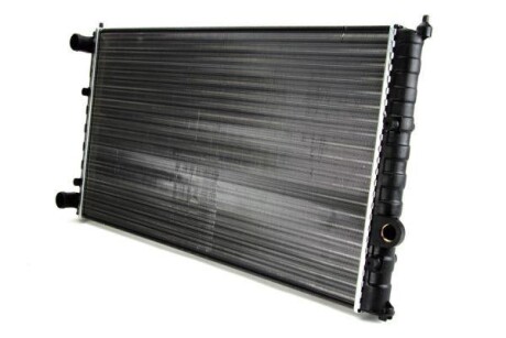 Радіатор двигуна THERMOTEC D7W038TT