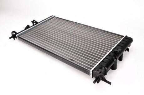 Радіатор двигуна THERMOTEC D7X015TT