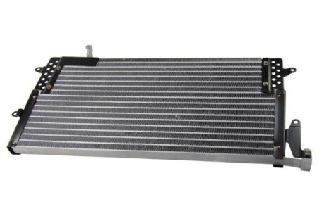 Радіатор кондиціонера THERMOTEC KTT110002