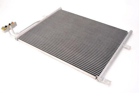 Радіатор кондиціонера THERMOTEC KTT110047