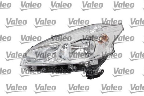 Фара автомобільна Valeo 044744