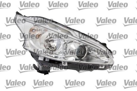 Фара автомобільна Valeo 044749