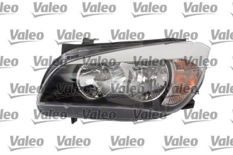 Фара автомобільна Valeo 044945