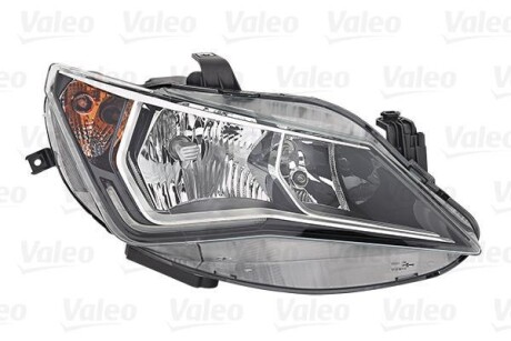 Фара автомобільна Valeo 046725