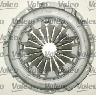 Комплект зчеплення + підшипник Valeo 826321