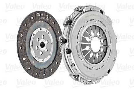 Комплект зчеплення + підшипник Valeo 832222