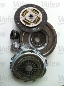 К-кт зчеплення з жорстким маховиком і вижим.підш. Valeo 835004