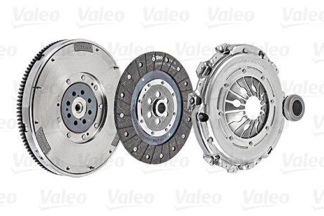 Комплект зчеплення + маховик Valeo 837046